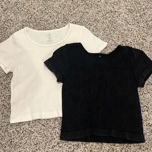 2 Pack Seamless Shirts- Slightly cropped